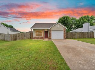 2473 Creekwood Ave, Springdale, AR 72764