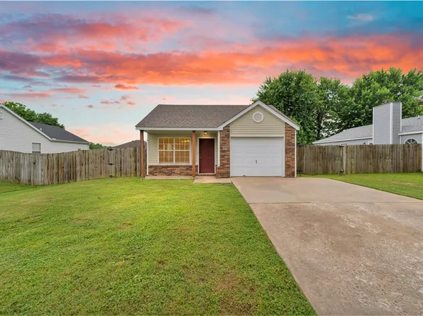 2473 Creekwood Ave, Springdale, AR 72764