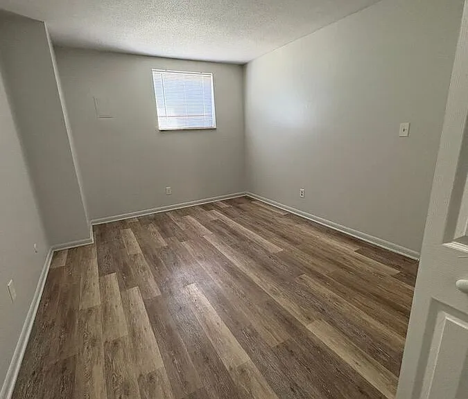 2101 Ottawa St #101B — Photo 4