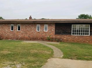 523 Crest Dr, Easley, SC 29640