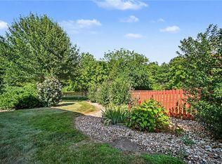 2004 NE 196th Pl, Smithville, MO 64089