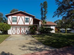 1601 Demens Dr S, Saint Petersburg, FL 33712