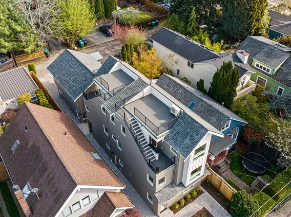 1520 NE 75th Street #B, Seattle, WA 98115