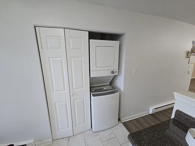 170 Waters Edge Dr #202 — Photo 3