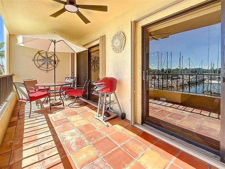 1750 Harbor Pl S #104 — Photo 29