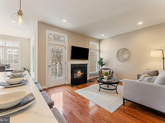 5th image of 4071 Clovet Dr #13
