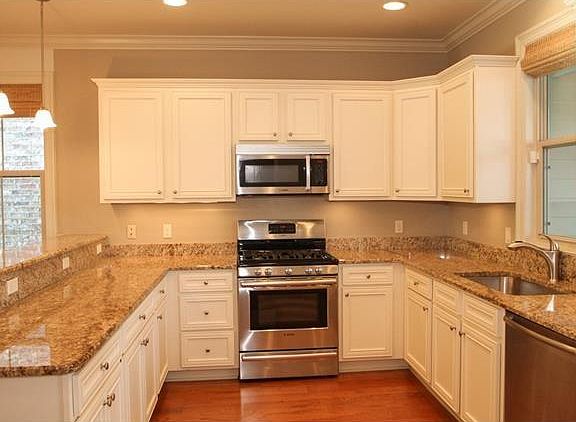 4th image of 6111 W End Blvd