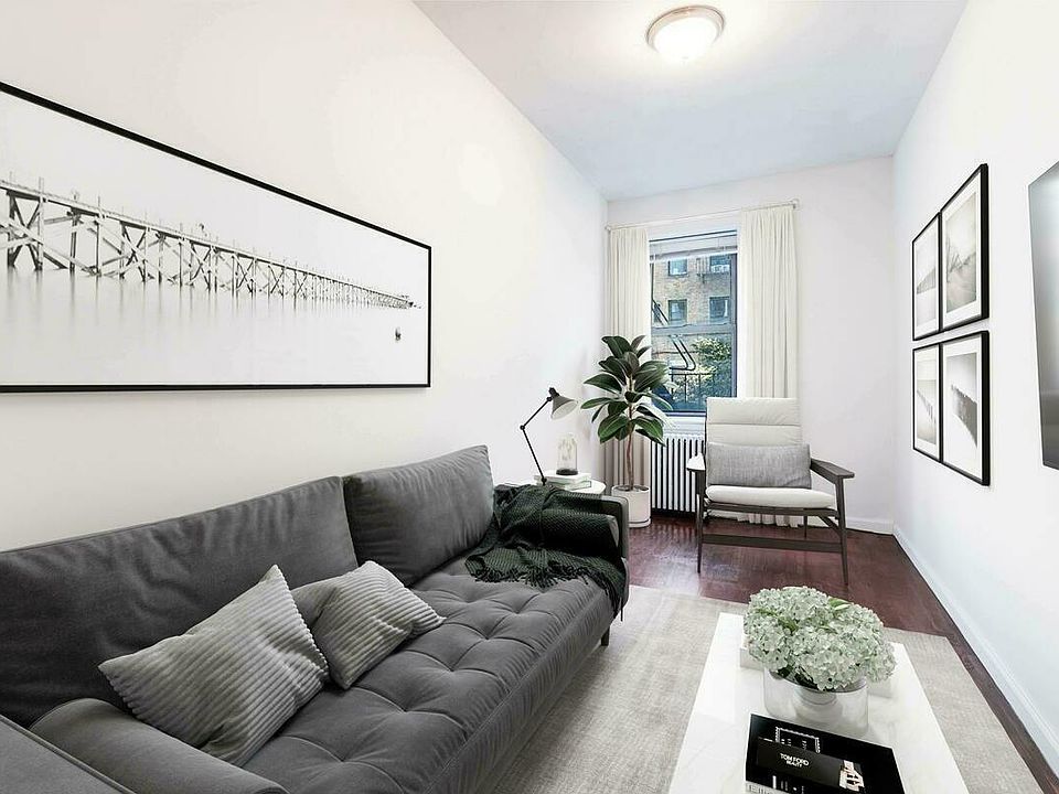 2nd image of 107 Saint Marks Pl APT 2G