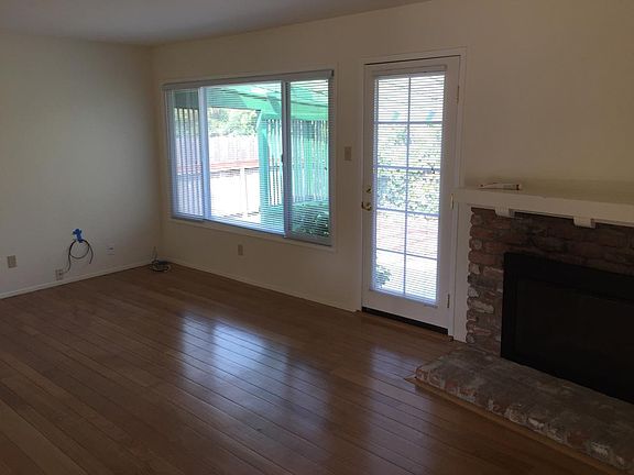 LIVING ROOM WITH FIREPLACE