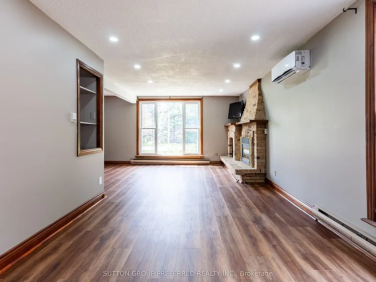 123 Saint Andrew St — Photo 14