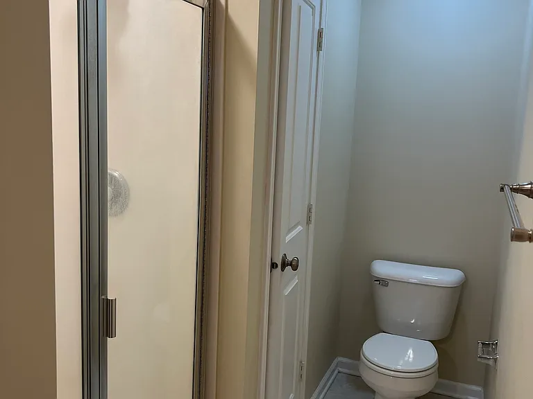 3522 Golden Gate Dr N — Photo 29
