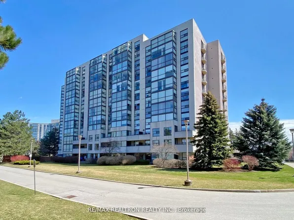 40 Harding Blvd W #703, Richmond Hill, ON L4C 9S5