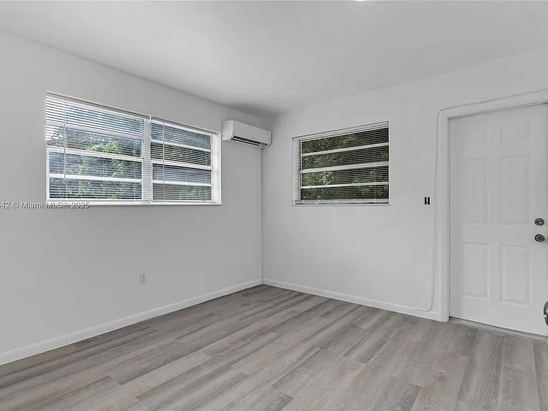 46 NW 62nd St #4 — Photo 12