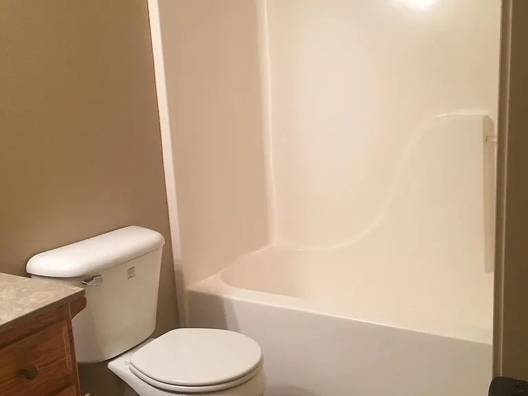 108 Parkway Ct — Photo 5