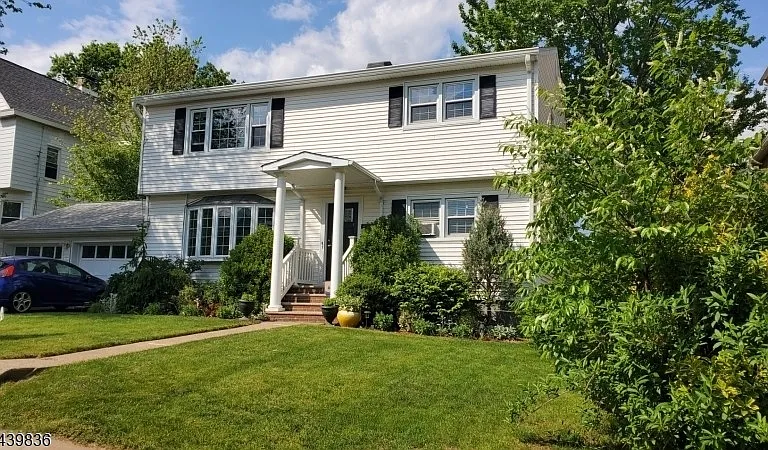 42 Walnut St — Photo 1