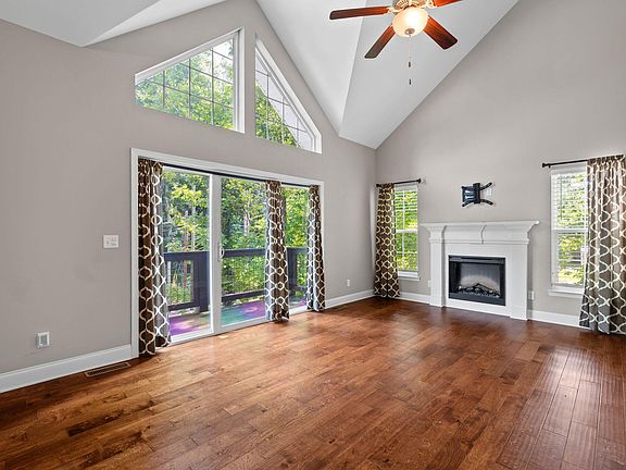 4th image of 8936 Fuller Rd