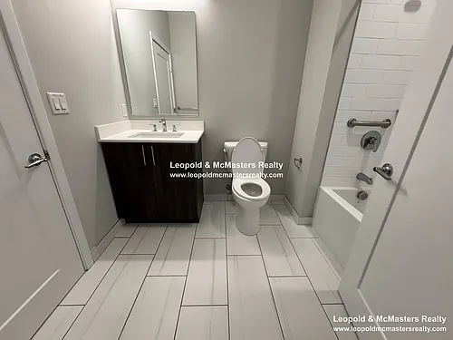 Floor plan 512
