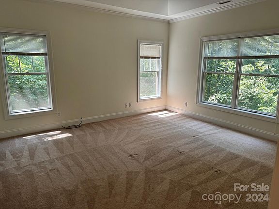3rd image of 4038 Stadler Dr NE #29
