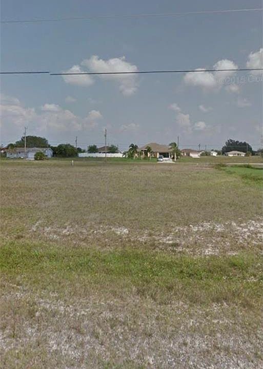 1st image of 1813 NE 6th Pl