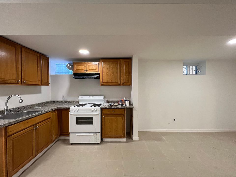 1st image of 8269 165th St #B