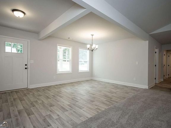 4th image of 41 Southwood Dr