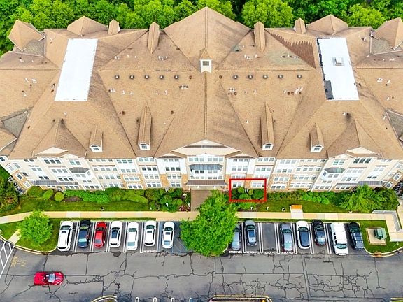 3rd image of 3108 Cedar Village Blvd