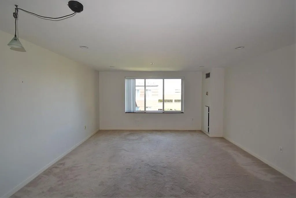 1 bed, 1.0 bath, 603 sqft, $2,800 — Photo 2