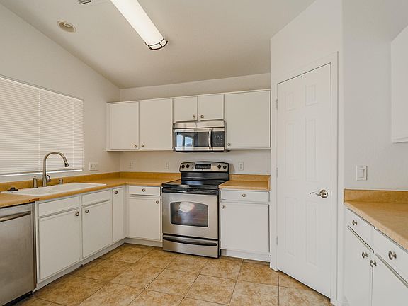 2nd image of 12412 N 121st Ave