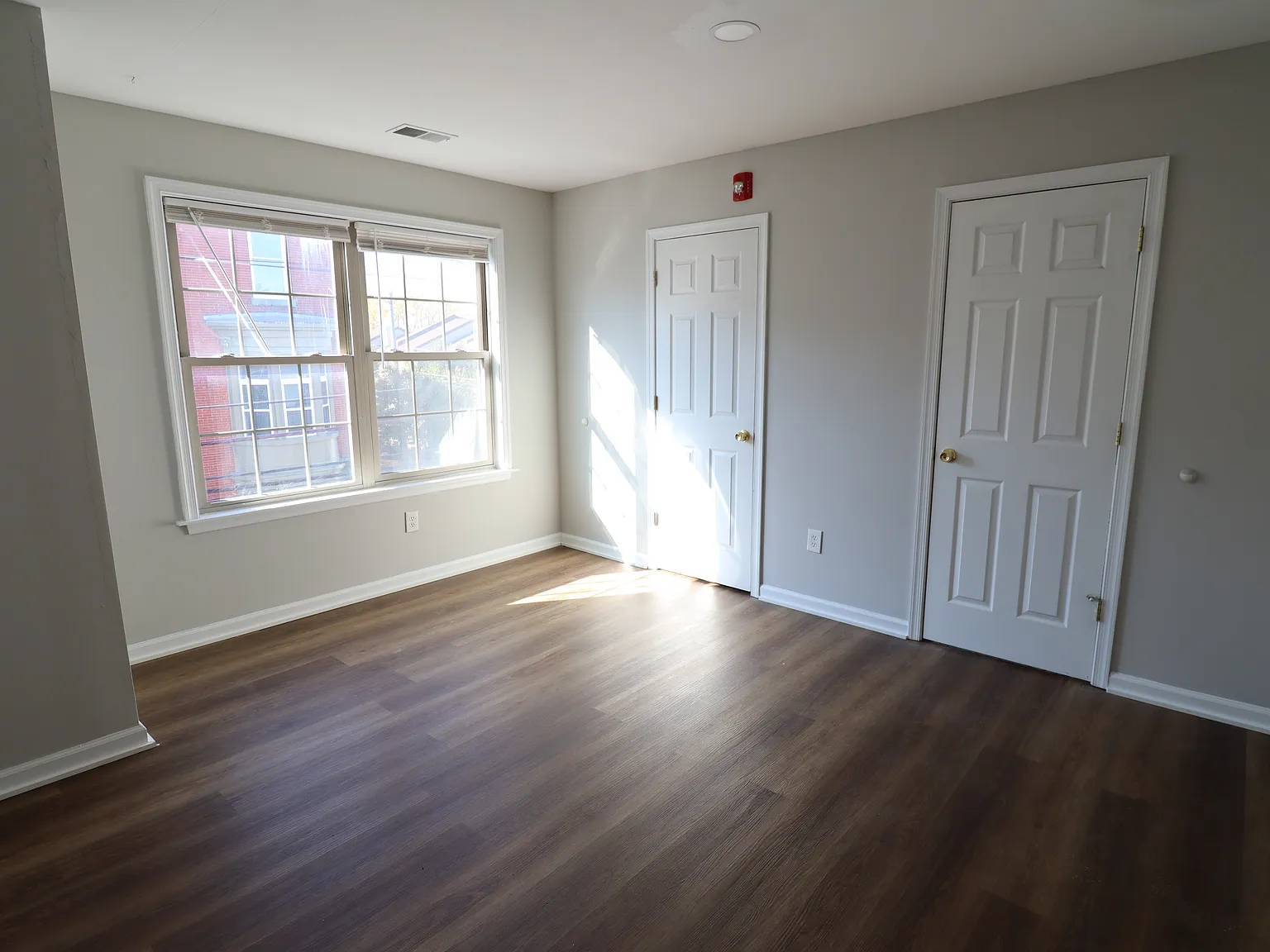 3 bed, 1500 sqft, $1,999 — Photo 3