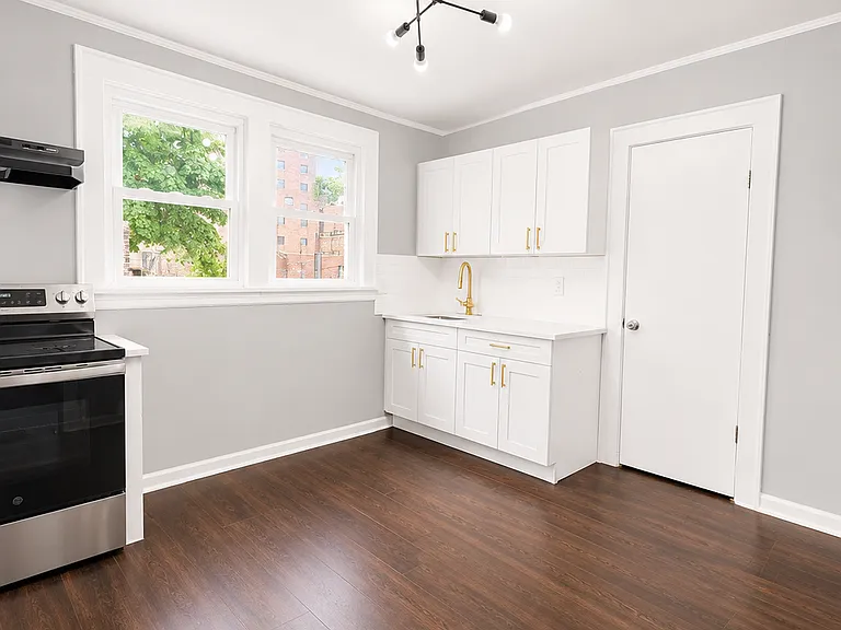 192 Mapes Ave #3 — Photo 12