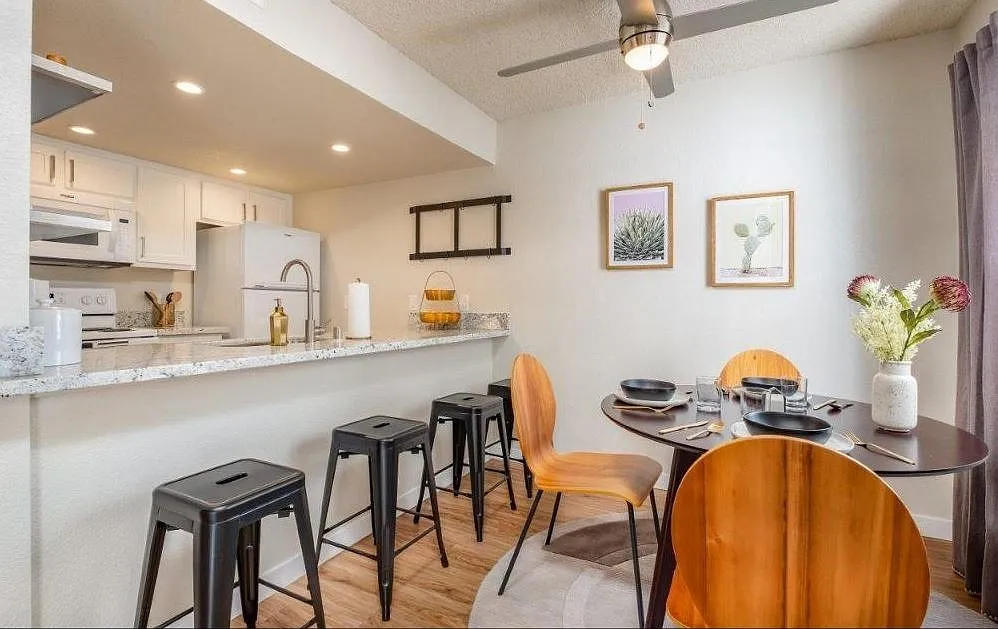 The Parc Apartments — Photo 3