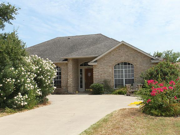 4th image of 7618 Odessa Dr