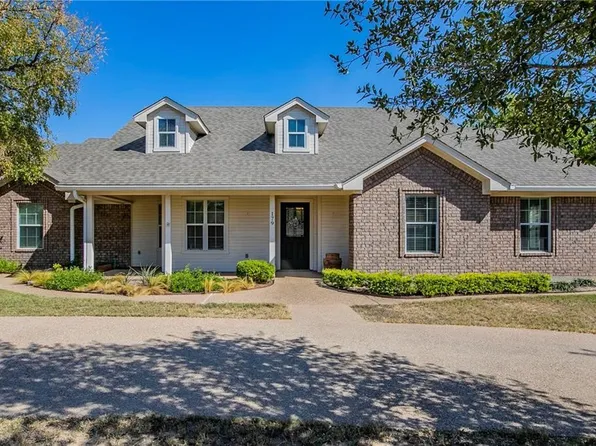 179 Oak St, China Spring, TX 76633