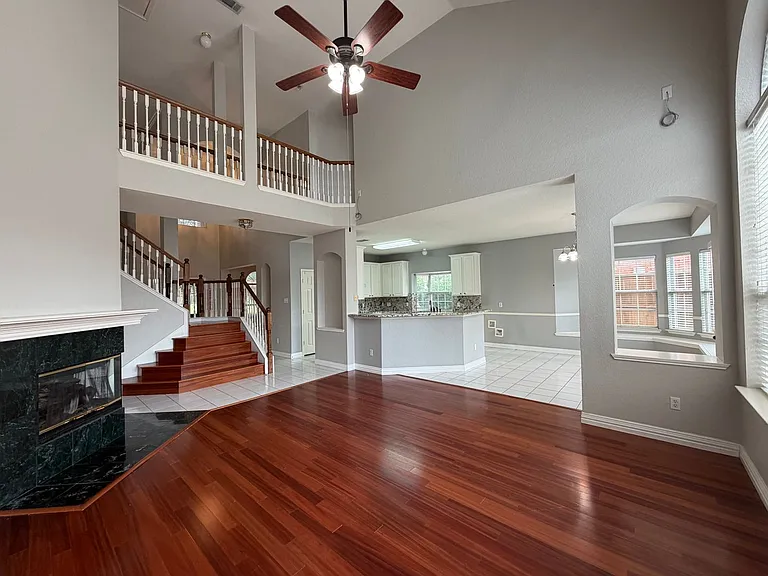 1609 Simsbury Dr — Photo 8