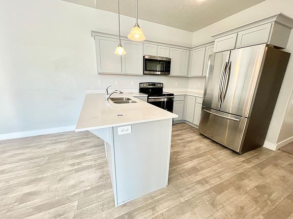 4th image of 2184 W Main St Unit 302