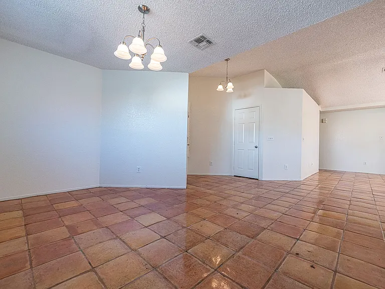 6357 Formula Way — Photo 7