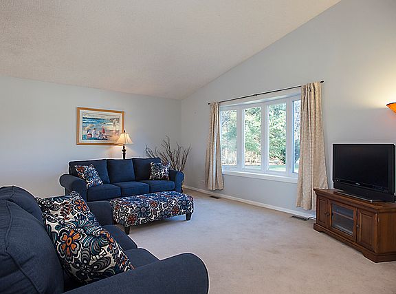 2nd image of 4N525 Foxfield Dr