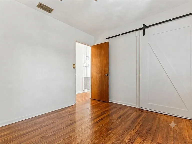 13 E Magnolia St — Photo 21