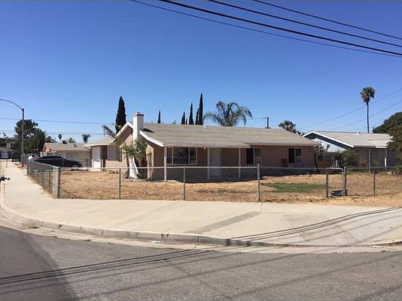 2nd image of 23635 Hemlock Ave