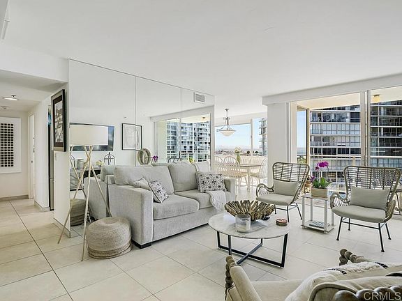 3rd image of 1810 Avenida Del Mundo Unit 609