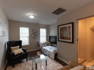 3 Jonathan Cir, Durham, NC 27707