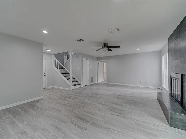78 Brookflower Rd — Photo 5