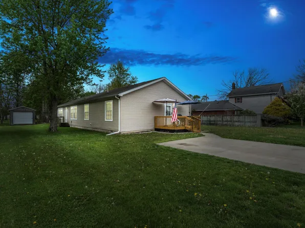 106 W Michigan Ave, White Pigeon, MI 49099