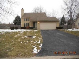 1272 Rutledge Dr, Temperance, MI 48182