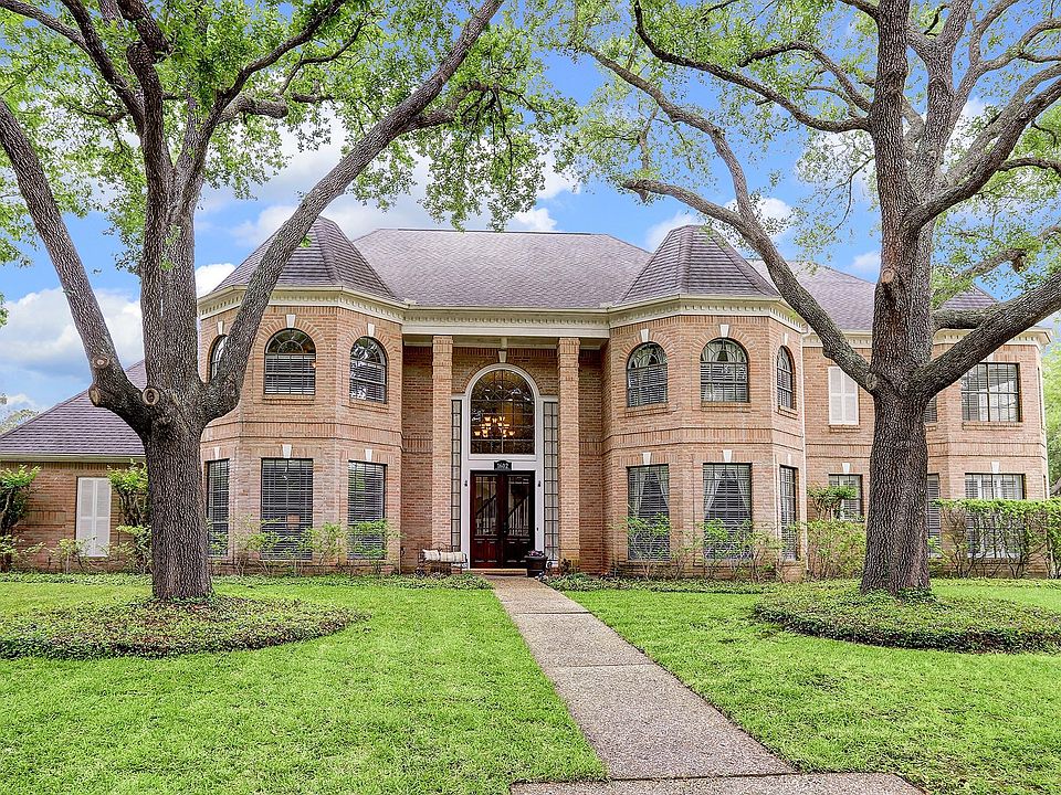 1st image of 1602 Pebble Chase Dr