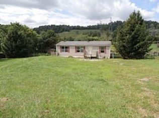 1120 Pleasant Grv, Bluff City, TN 37618