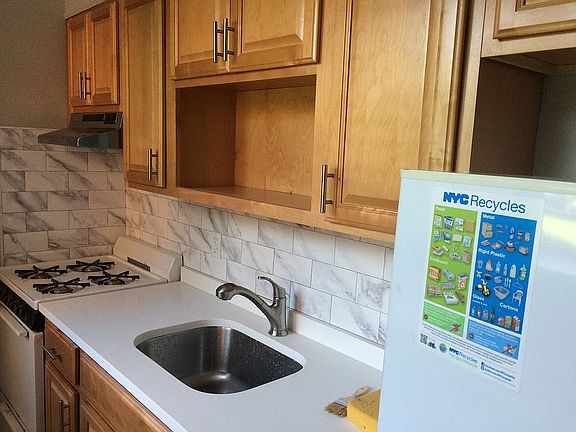 5th image of 820 Ocean Pkwy APT 103