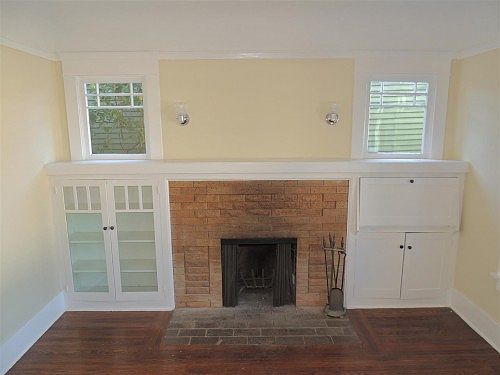 4th image of 3167 Dwight St