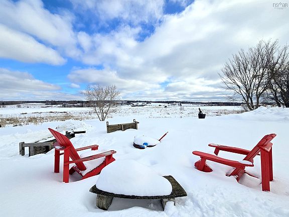 3rd image of 2816 Barronsfield Rd