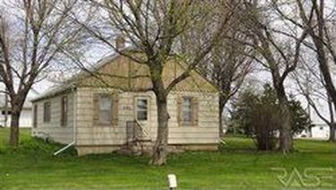 240 Elm St E, Monroe, SD, 57047